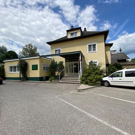 Stadtvilla Auerhahn วอคลาบรุค ภายนอก รูปภาพ